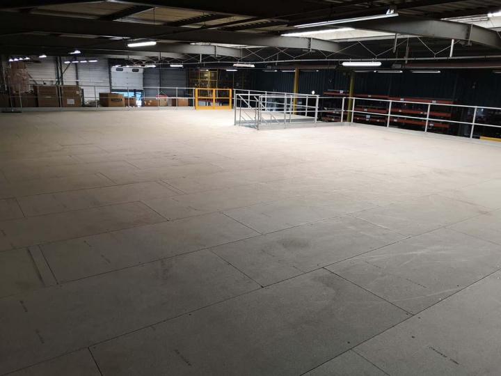 Installation de rayonnages industriels, Tours