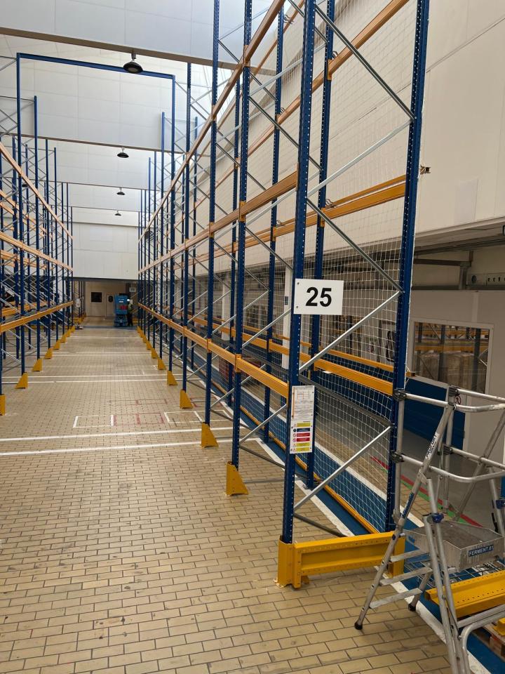 Installation de rack à palettes, France