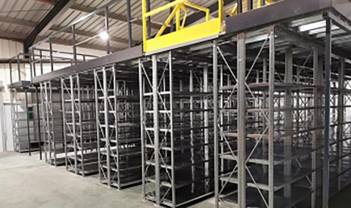 Installation de rack à palettes, France